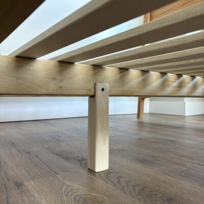 Center Leg (included on all frames except Twin)